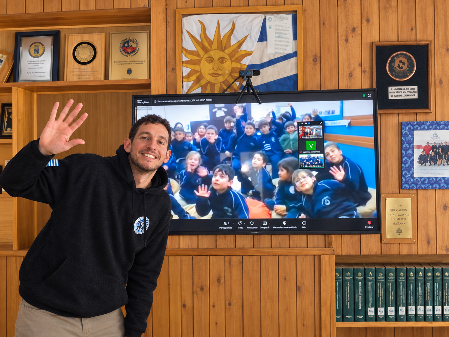 Estudiantes conectados con la Base Científica Antártica Artigas